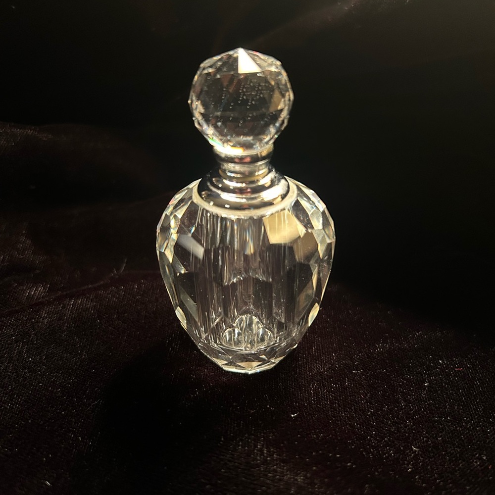 Elegant Crystal Perfume Bottle